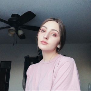 Meet your Posher, Haylee